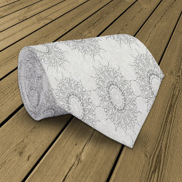 Den lilla vita blommigten sjönk till mönster på la slips