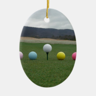 Den ljusa färgaden Golf Bollar på ett berg Julgransprydnad Keramik