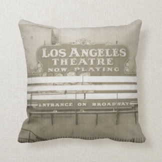 Den Los Angeles theatren undertecknar Kudde