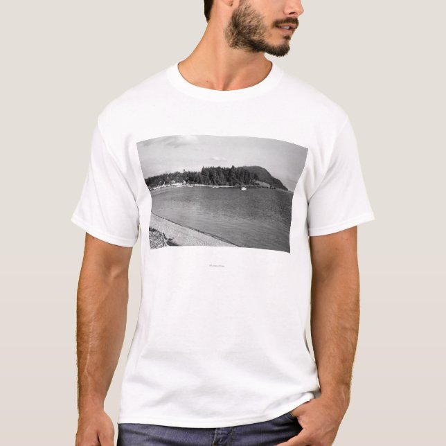 Den Lummi ön, WA - beskåda av Lago som fjärden T-shirt (Framsida)