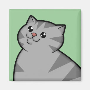 Den lyckliga feta silvertabby katt kvadrerar magnet