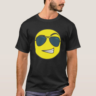 Den macho emoticonen tee shirt