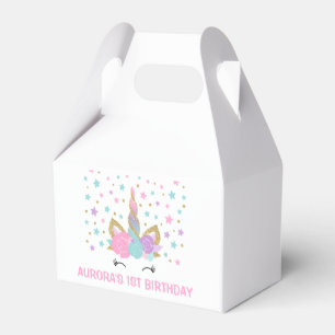 Den Magical Unicornfödelsedagsfestfavören boxas Presentaskar