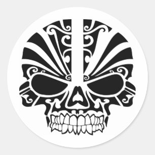 Den Maori tatueringen maskerar skallen Runt Klistermärke