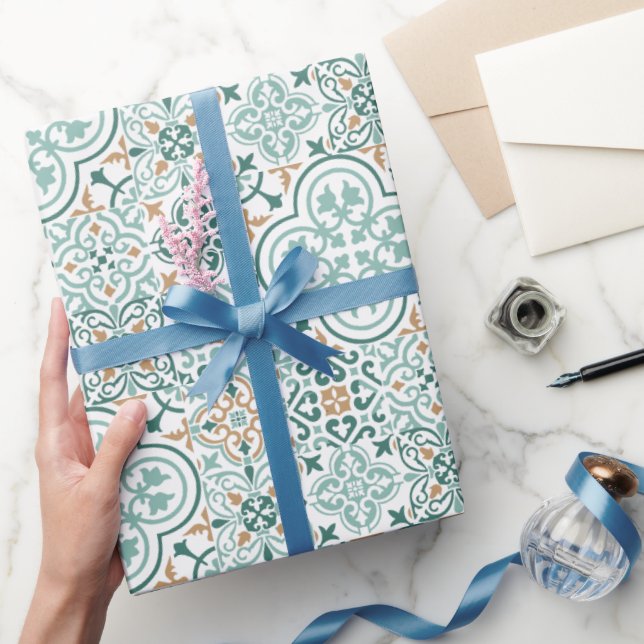 Den marockanska gåvan från mönster som omsluter pa presentpapper (Gifting)