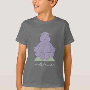 Den Mindful ögonblicksflodhästen lurar den mörk T-shirt
