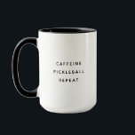 Den moderna biljettkaffären Älskare Mugg<br><div class="desc">Ett underbart,  modernt kaffe i mugg som läser CAFFEINE PICKLEBALL REPEAT i ett trendig med minimalistisk typografi.</div>