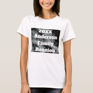 Den moderna familjeåterföreningen Black White Fall T Shirt