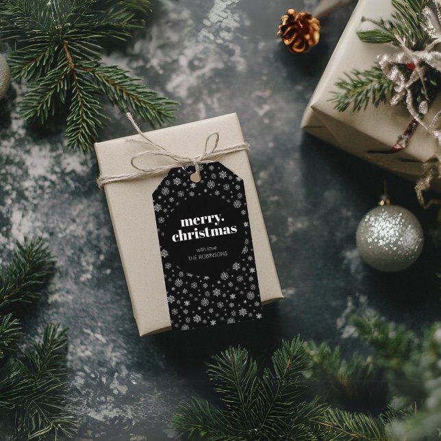 Den moderna julklappen Black and White Snowflake M Presentetikett (Merry Christmas black and white snowflake pattern gift tag)