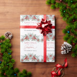Den moderna minimala Eleganten julgrön Presentpapper<br><div class="desc">Modern julklapp med papper elegant vintergrön och bär på vit bakgrund. Utformningen accentueras med trendiget handskriven stil-text med det sofistikerade hälsning "Hälsning av säsongen". Anpassa den här vackra helgdag papper med ditt namn.</div>
