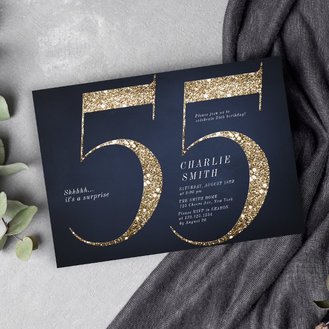 Den moderna minimalistiska marinen guld glitter 55 inbjudningar (Modern minimalist navy gold glitter 55th birthday invitation)