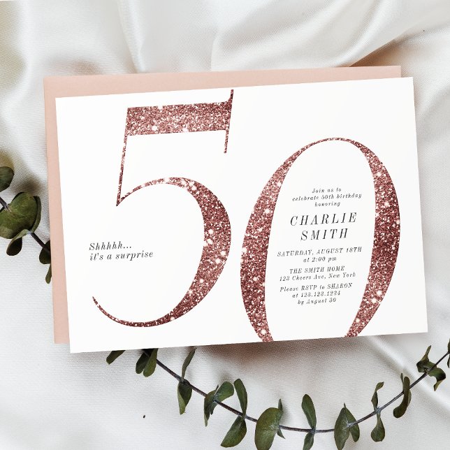 Den moderna minimalistiska ro guld glitter 50-årsd inbjudningar (Modern minimalist rose gold glitter 50th birthday invitation)