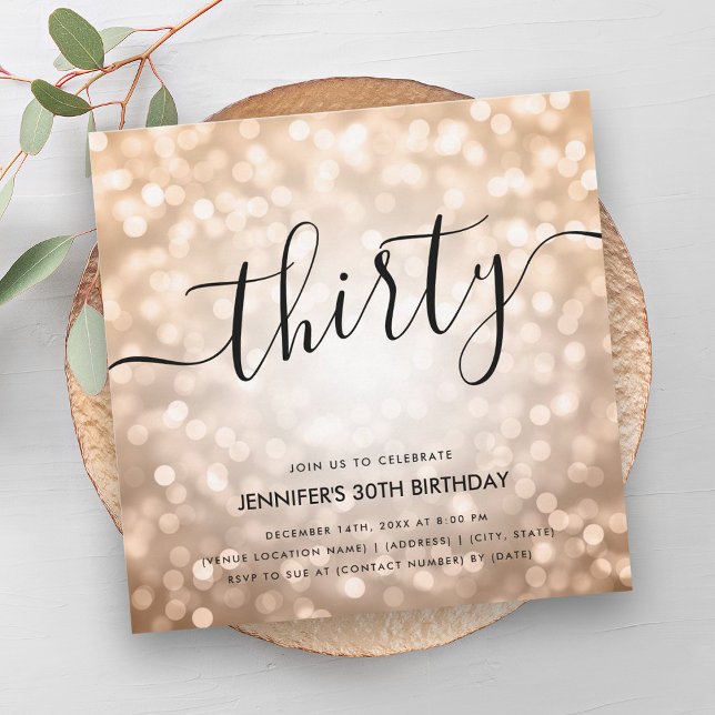 Den moderna Ro Guld Glitter Ljus 30års födelsedag Inbjudningar (Modern Rose Gold Glitter Lights 30th Birthday Invitation)