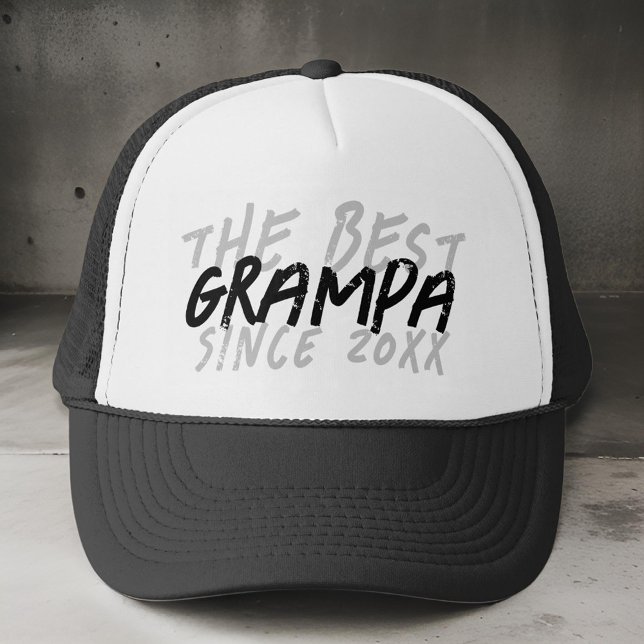 Den moderna svarta och vita grunge med bästa Gramp Keps (Skapare uppladdad)