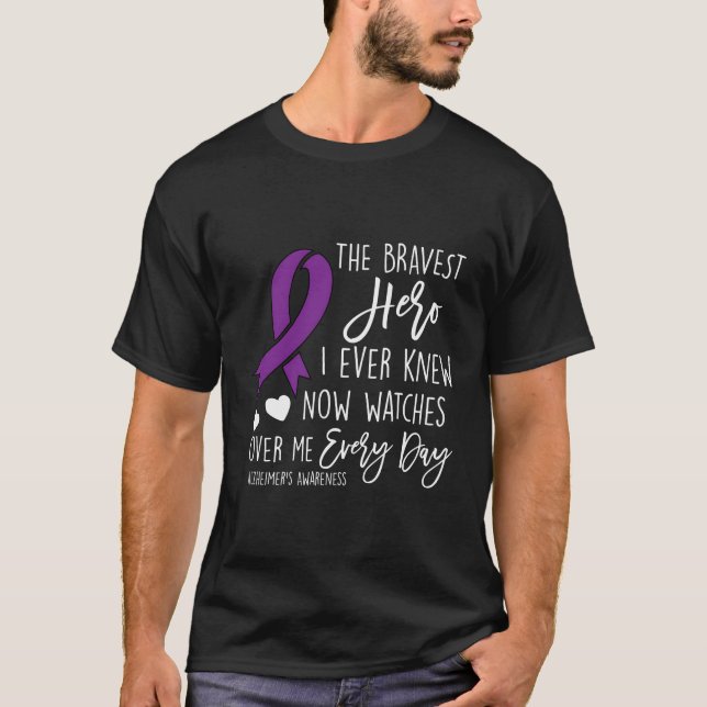 Den Modigare Hero tittar på mig Alzheimers H T Shirt (Framsida)