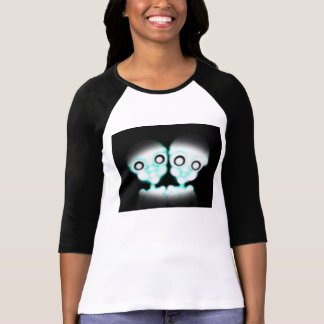 Den Morbid främlingen kopplar samman T-shirt