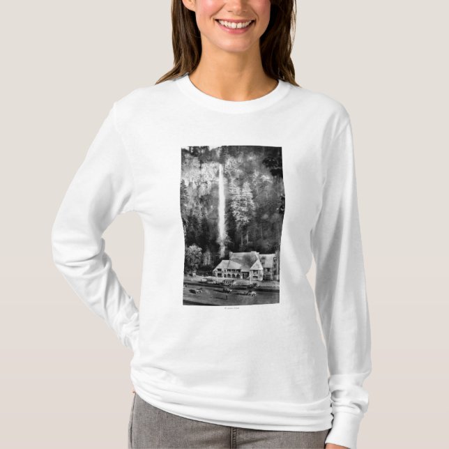 Den Multnomah nedgångar och logen fotograferar T Shirt (Framsida)