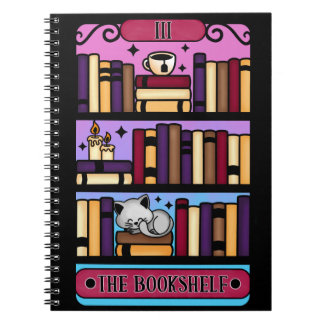 Den Mysiga Reader Bookshelf Tarot-anteckningsboken Anteckningsbok
