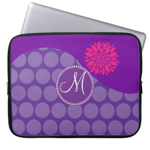 Den nätt purpurfärgade polka dots vinkar med laptop sleeve