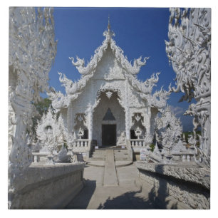 Den nya helvita templet Wat Rong Khun i Kakelplatta