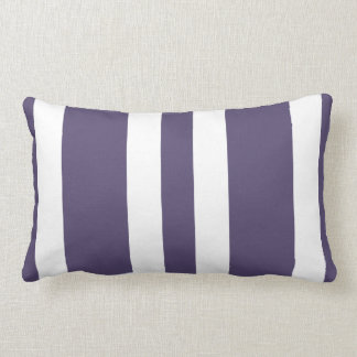Den nya purpurfärgade plommon- & vitrandlumbaren lumbarkudde