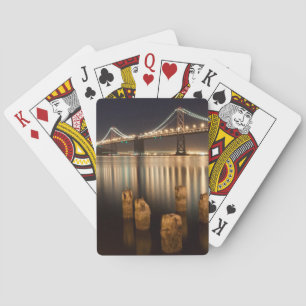 Den Oakland fjärden överbryggar nattreflexioner Casinokort