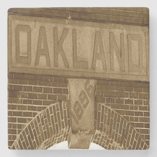 Den Oakland kyrkogården hänrycker den Atlanta Underlägg Sten