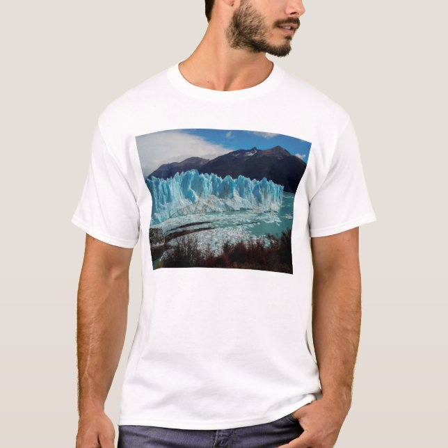 Den Perito Moreno glaciären beklär i Andesna Tee Shirt (Framsida)