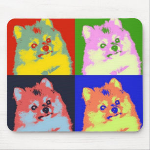 Den Pomeranian musen vadderar Musmatta