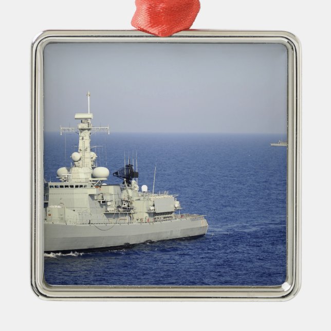 Den portugisiska marinfregaten NRP Bartolomeu Dias Julgransprydnad Metall (Framsidan)