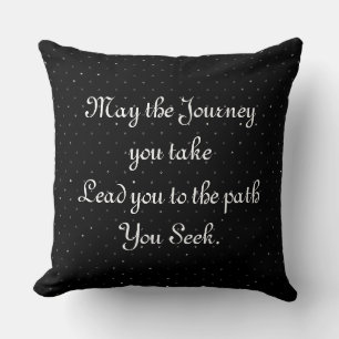 Den resa du söker i Black Silver Design Pillow Kudde