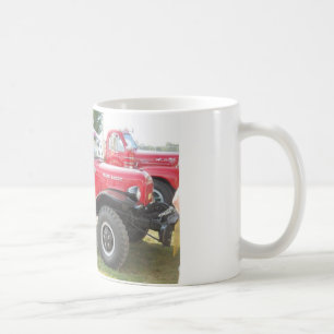 Den röda fint driver vagn kaffemugg