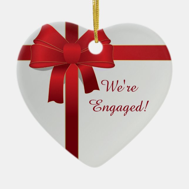 Den röda pilbågevintern är vi förlovade julgransprydnad keramik (Framsidan)