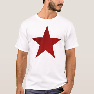 Den röda stjärnan skuggar på vit t shirt