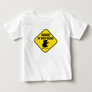 Den roliga australier undertecknar. Akta sig av Tee Shirt