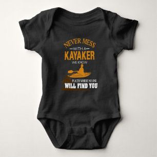 Den roliga Kayaking vatten sport för T Shirt