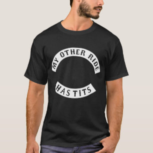 Den roliga ohyfsade biker lappar min andra t shirt
