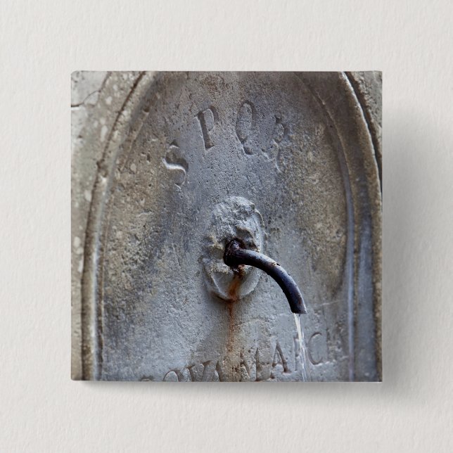 Den romerska publiken vatten fontän knapp (Framsida)