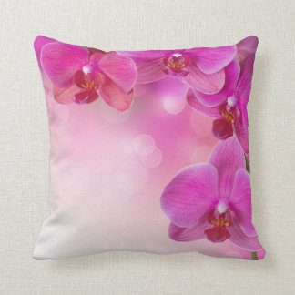 Den rosa orchiden dämpar dekorativ kudde