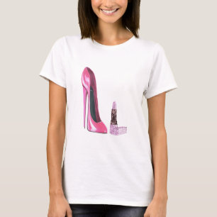 Den rosa stiletten skor och läppstiftkonst t shirt
