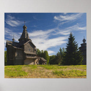 Den ryska ortodoxa kyrkan i traditionell trä poster
