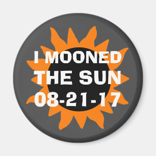 Den sammanlagda sol- förmörkelsen Mooned jag sol Magnet