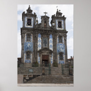 Den Santo Ildenfonso kyrkan med belägger med tege Poster