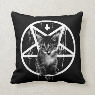 Den Satanic kattungen kudder Kudde