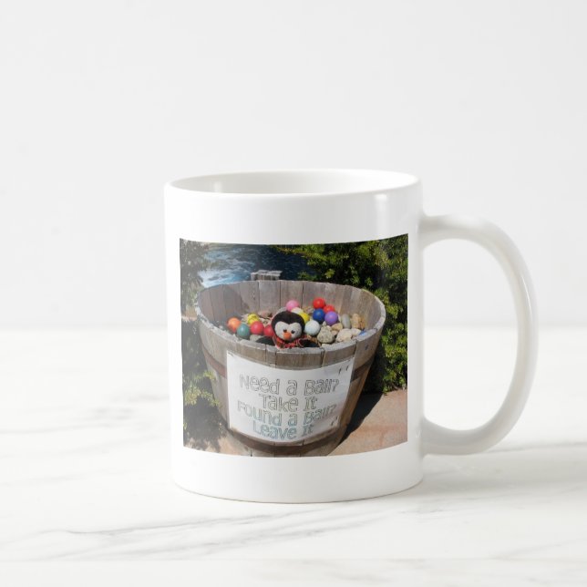 Den sättande pingvinkaffemuggen kaffemugg (Höger)