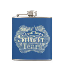 Den Savory studenten river den svart tavlan för