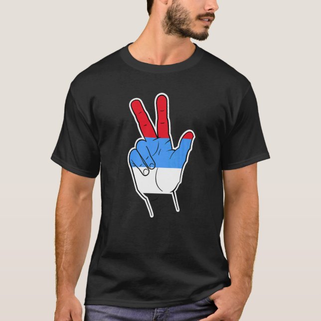 Den serbiska hälsningen t shirt (Framsida)