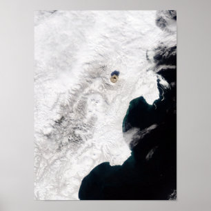 Den Shiveluch vulkan i Kamchatka Krai, Ryssland Poster