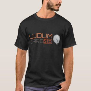 Den skina Ludum utmaningen tar tid på T-shirt
