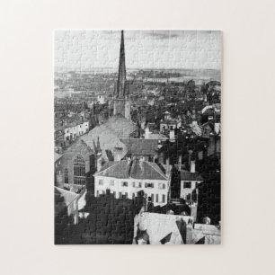 Den smyckade spiren av en kyrka i Boston Pussel